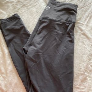 Til you collapse XS leggings worn once